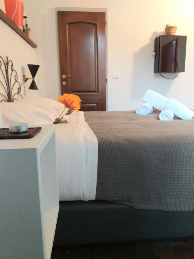 Suite Via Faenza Флоренция Екстериор снимка