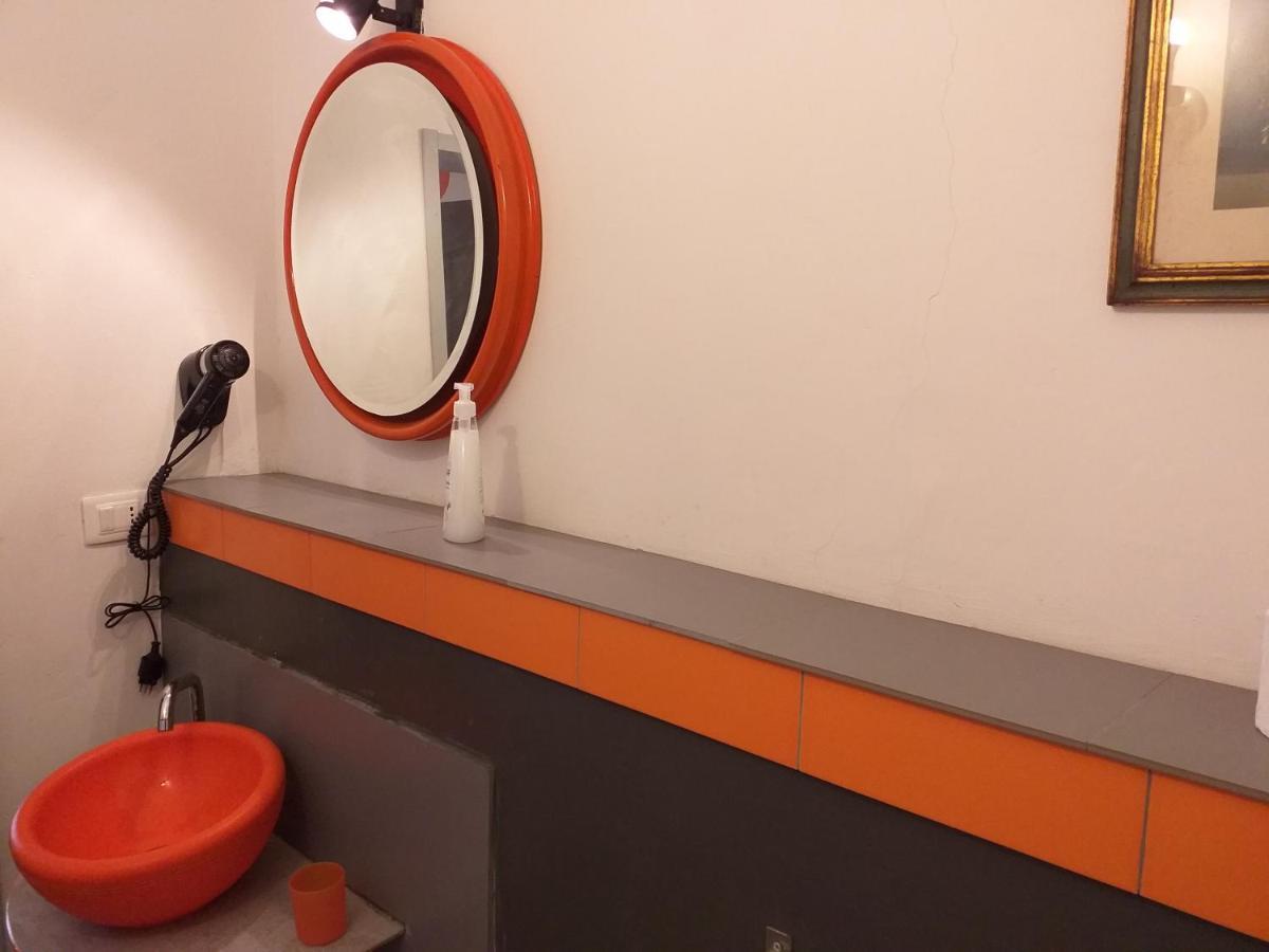 Suite Via Faenza Флоренция Екстериор снимка